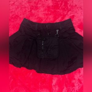 Black battle skirt